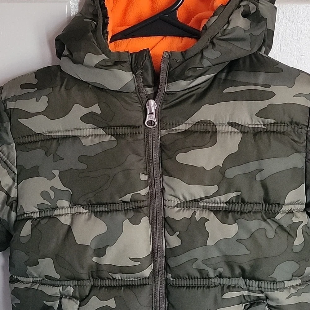 Healthtex boys 24 months, camouflage puffer coat.